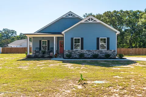 3101 Marion Heights Dr, Kinston, NC 28504