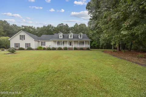 112 Mitchell Dr, Camden, NC 27921