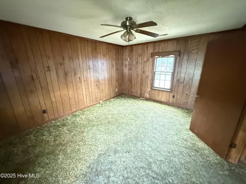 Bedroom - 513 Steele St, Mount Olive, NC 28365 photo 1 of 8