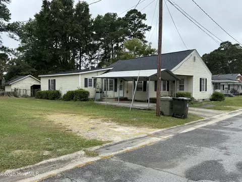 Other - 513 Steele St, Mount Olive, NC 28365 photo 2 of 6