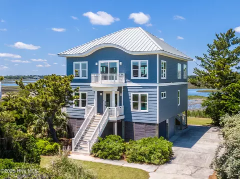 221 Beach Rd N, Wilmington, NC 28411