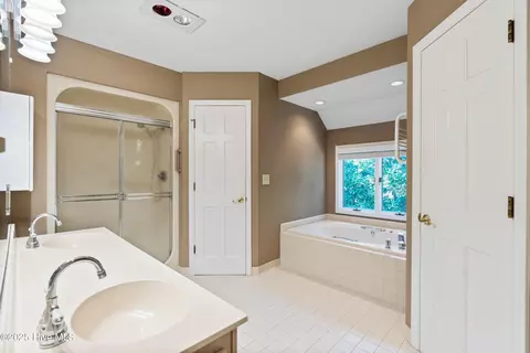 Bath - 153 Olde Point Rd, Hampstead, NC 28443 photo 1 of 2