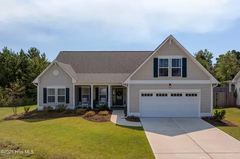 49 W Hennings Way, Hampstead, NC 28443