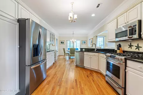 Kitchen - 1020 Cordgrass Rd, Hampstead, NC 28443 photo 1 of 7