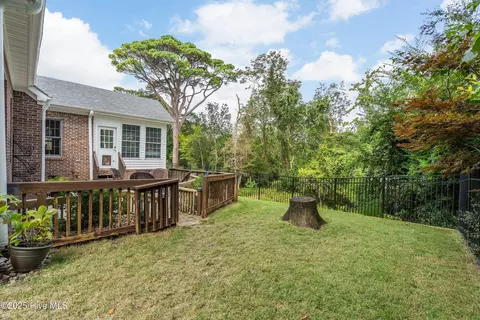 Exterior - 1020 Cordgrass Rd, Hampstead, NC 28443 photo 12 of 16
