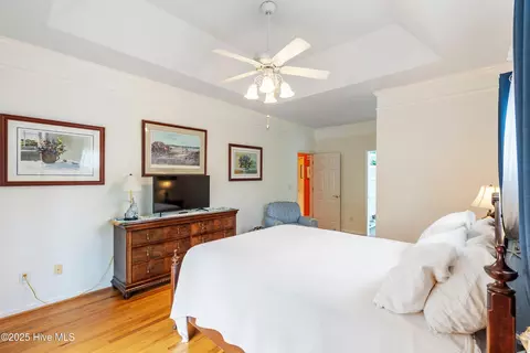 Bedroom - 1020 Cordgrass Rd, Hampstead, NC 28443 photo 2 of 5