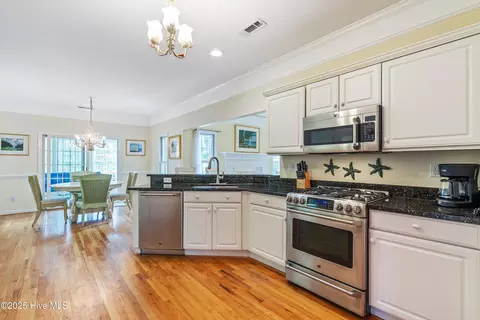 Kitchen - 1020 Cordgrass Rd, Hampstead, NC 28443 photo 2 of 7