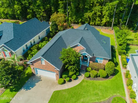 677 Covington Dr NW, Calabash, NC 28467