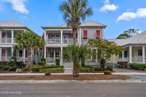 1315 Croaker Ln, Carolina Beach, NC 28428