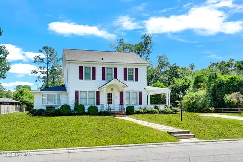 1511 Church St, Scotland Neck, NC 27874