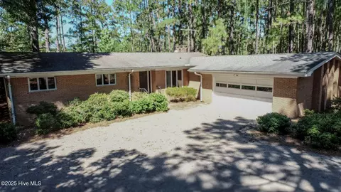 956 Rays Bridge Rd, Whispering Pines, NC 28327