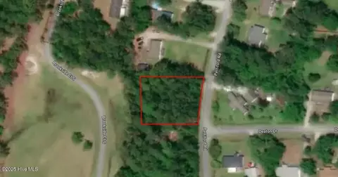 128 Pettiford Rd, Peletier, NC 28584