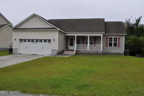 314 Jasmine Ln, Jacksonville, NC 28546