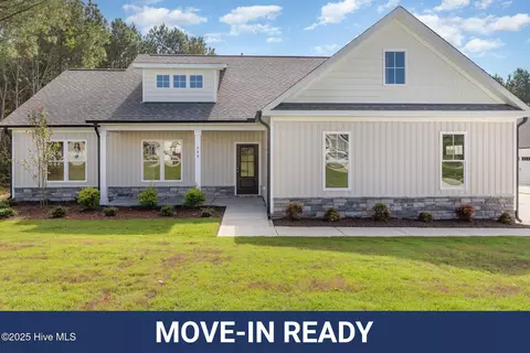 608 Tuscany Cir, Princeton, NC 27569