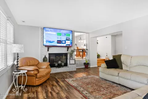 Living - 123 Doe Loop, Hamlet, NC 28345 photo 1 of 1