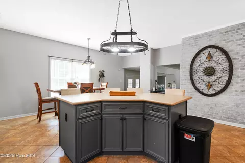 Kitchen - 123 Doe Loop, Hamlet, NC 28345 photo 4 of 5