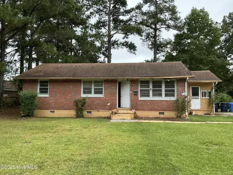 10 Kitt Dr, Jacksonville, NC 28540