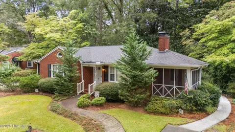 1201 N Overlook Dr, Greenville, NC 27858
