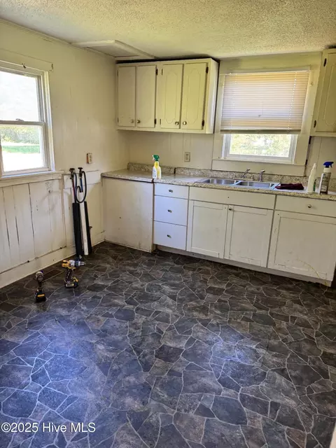 Kitchen - 4270 High St, Ayden, NC 28513 photo 1 of 2