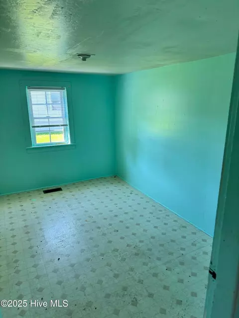 Bedroom - 4270 High St, Ayden, NC 28513 photo 1 of 1