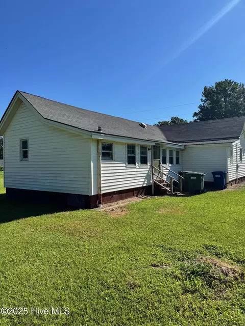 Exterior - 4270 High St, Ayden, NC 28513 photo 5 of 6