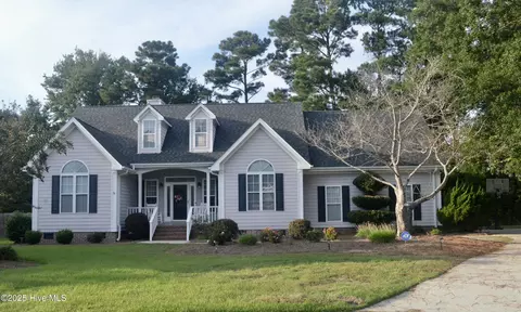 5800 Seabuoy Cir, Wilmington, NC 28409