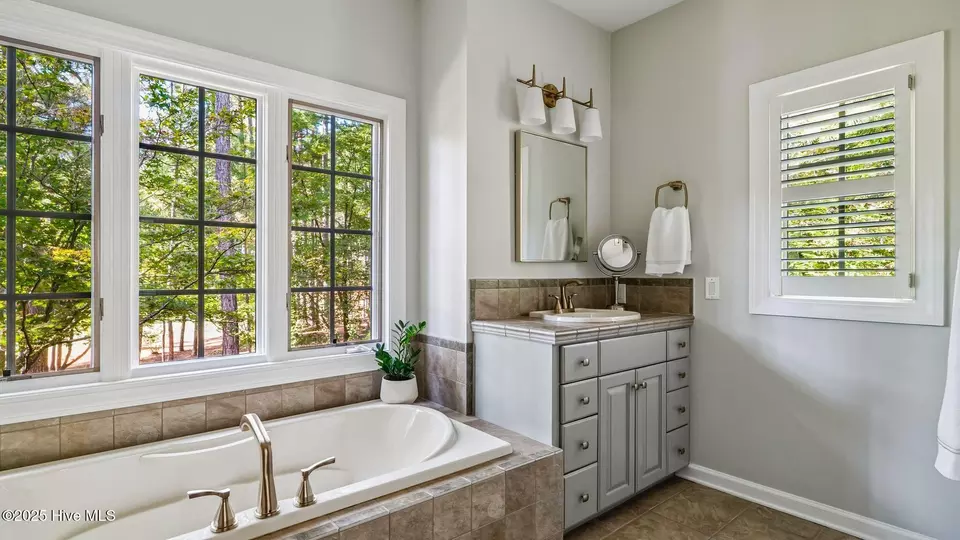 Bath - 57 Glasgow Dr, Pinehurst, NC 28374 photo 4 of 5