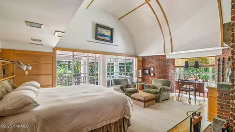 Bedroom - 50 Cherry Hill Dr, Pinehurst, NC 28374 photo 2 of 7