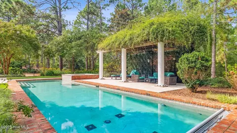 Exterior - 50 Cherry Hill Dr, Pinehurst, NC 28374 photo 12 of 31
