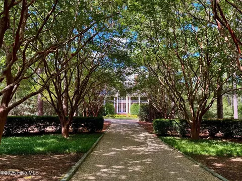 Exterior - 50 Cherry Hill Dr, Pinehurst, NC 28374 photo 2 of 31