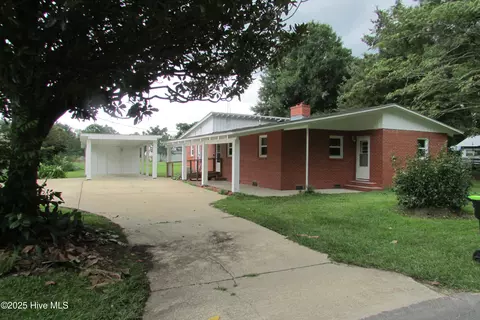 105 W Faison Ave, Turkey, NC 28393