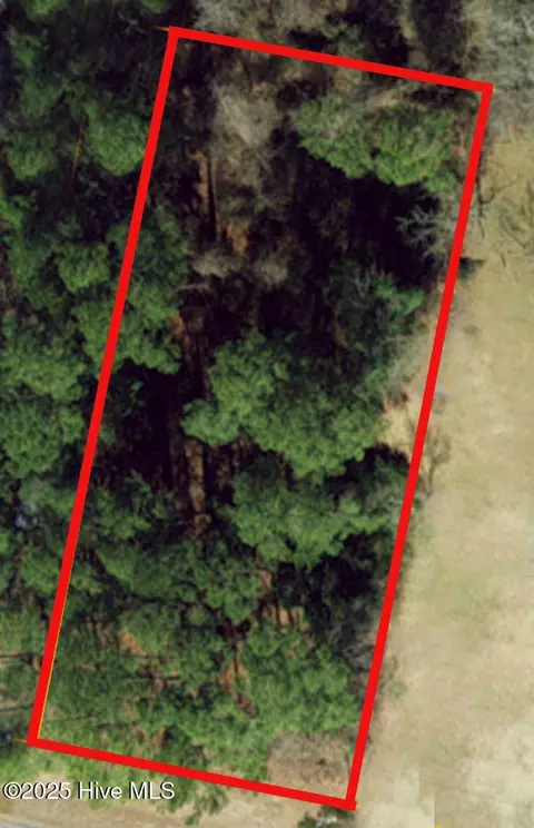 108 Honey Dew Dr, Dudley, NC 28333