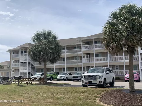 650 Cedar Point Blvd #C 31, Cedar Point, NC 28584