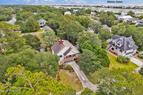 104 SW 30th St, Oak Island, NC 28465