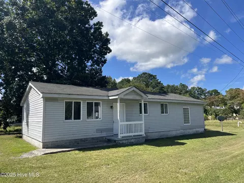2201 Chestnut Ave, New Bern, NC 28562