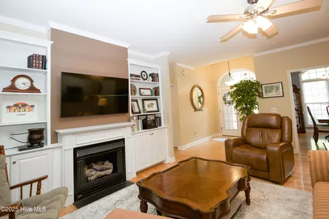 Living - 3 Gingham Pl, Pinehurst, NC 28374 photo 1 of 1