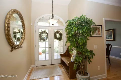 Entry Way - 3 Gingham Pl, Pinehurst, NC 28374 photo 1 of 2