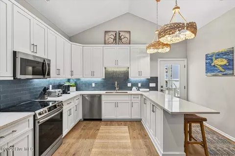 180 E Second St, Ocean Isle Beach, NC 28469 photo 8