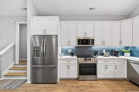 180 E Second St, Ocean Isle Beach, NC 28469 photo 9
