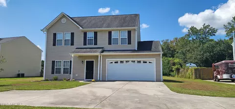 523 Huffmantown Rd, Richlands, NC 28574
