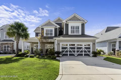 41 Evergreen Ln, Hampstead, NC 28443