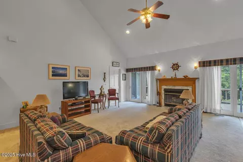 140 Circle Dr, Hampstead, NC 28443 photo 6