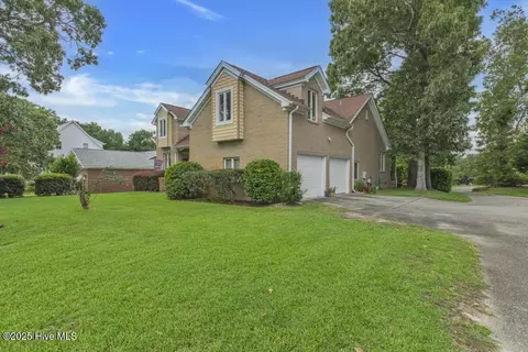 140 Circle Dr, Hampstead, NC 28443 photo 5