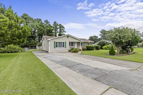113 Princeton Dr, Jacksonville, NC 28546