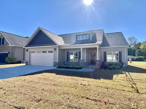 104 Kingston Cir, Goldsboro, NC 27530