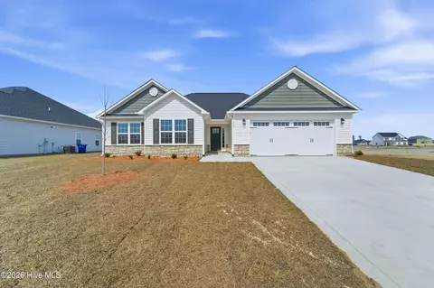 210 Windsor Run Blvd, Jacksonville, NC 28546