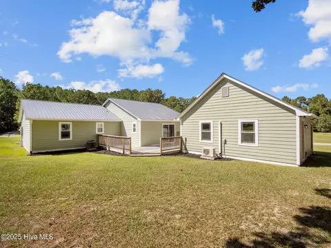 344 Riggs Rd, Hubert, NC 28539 photo 5