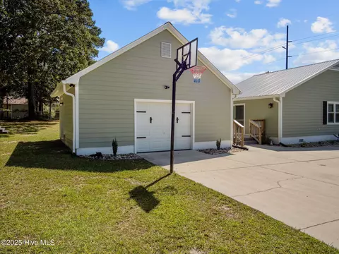 344 Riggs Rd, Hubert, NC 28539 photo 6