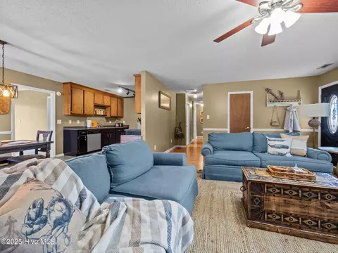 344 Riggs Rd, Hubert, NC 28539 photo 9