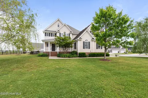 110 Lands End Dr, Elizabeth City, NC 27909